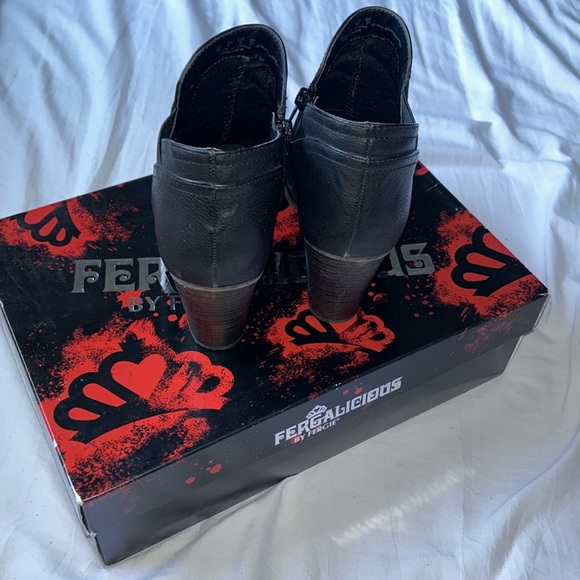 Black Booties ⚫️ - Picture 4 of 6